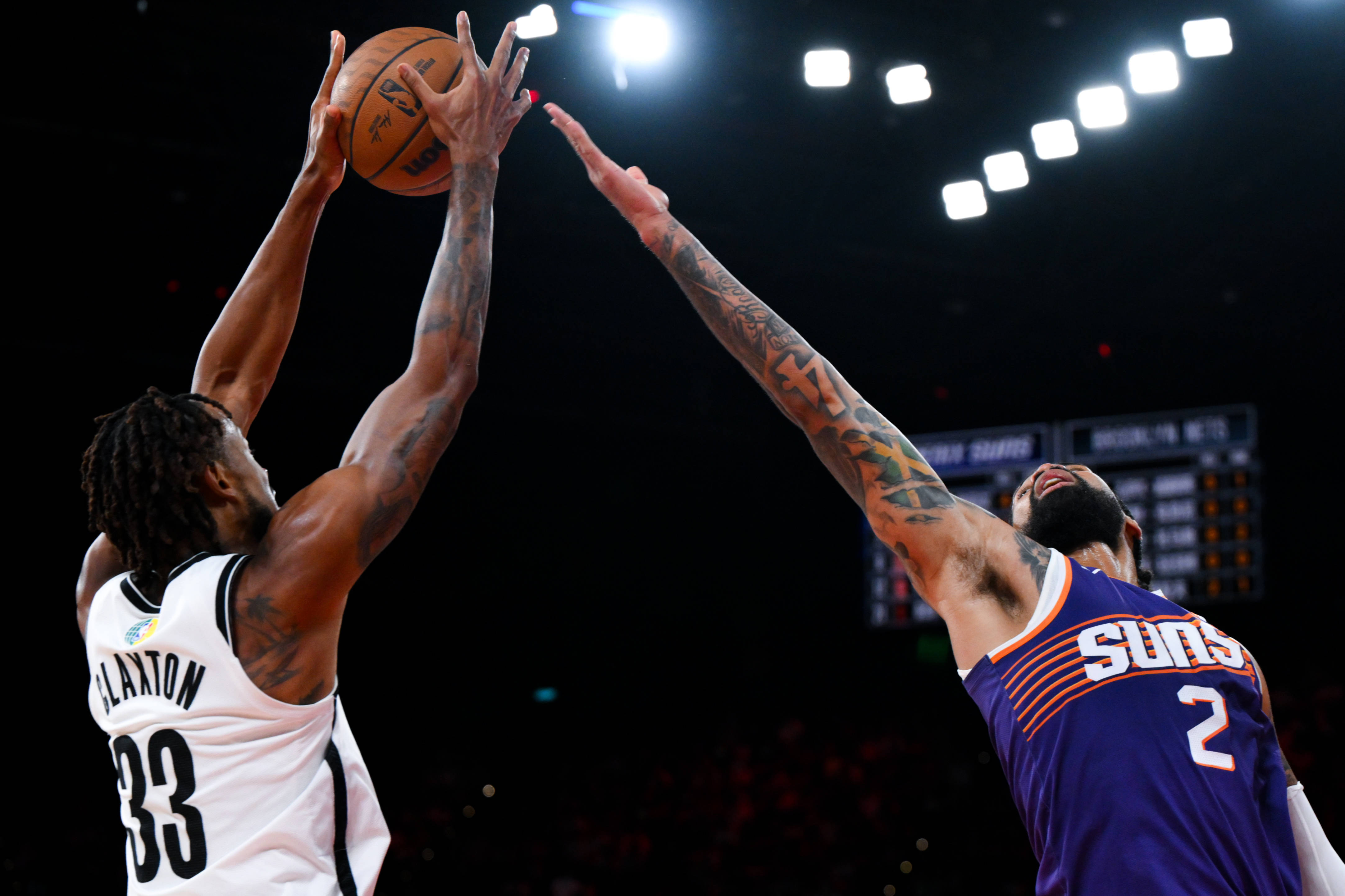 九游体育-尼斯迎NBA季后赛关键赛，清晨篮板制胜，管理层满意，团队化学反应显著的简单介绍