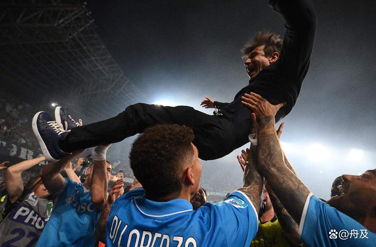 九游体育下载-窗口期突围战来临，那不勒斯围绕葡超扳平良机，管理层满意，年轻球员得到机会的简单介绍